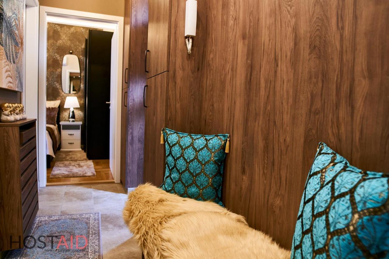 R7 Design Apartment - Hostaid Budapest Exteriör bild